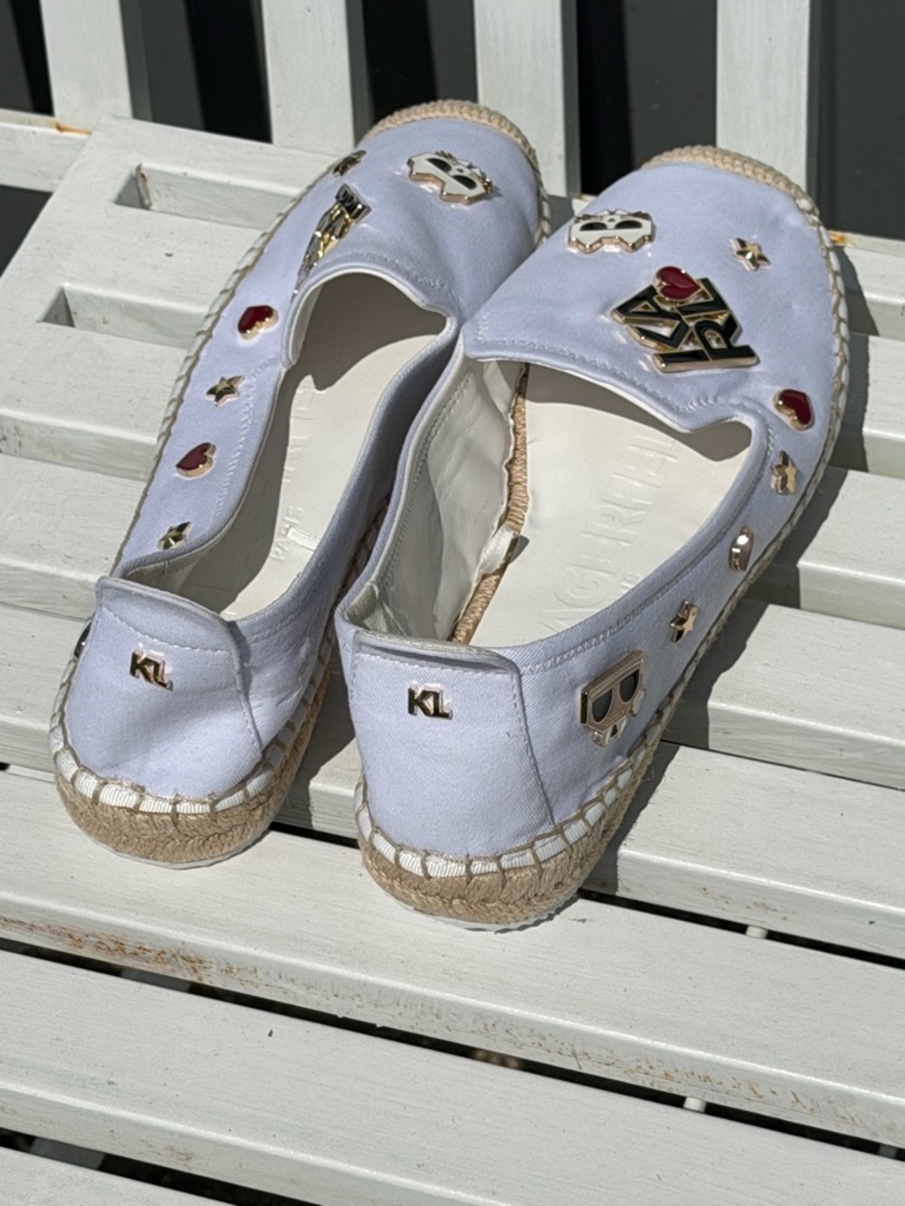 KARL LAGERFELD PARIS Women’s Embellished Slip-On Espadrilles Flats In White 9.5M - Picture 11 of 13